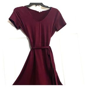 SOLD! Maroon short sleeved dress!
